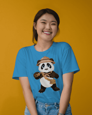 Panda with binoculars -  Girl's round neck T-Shirt